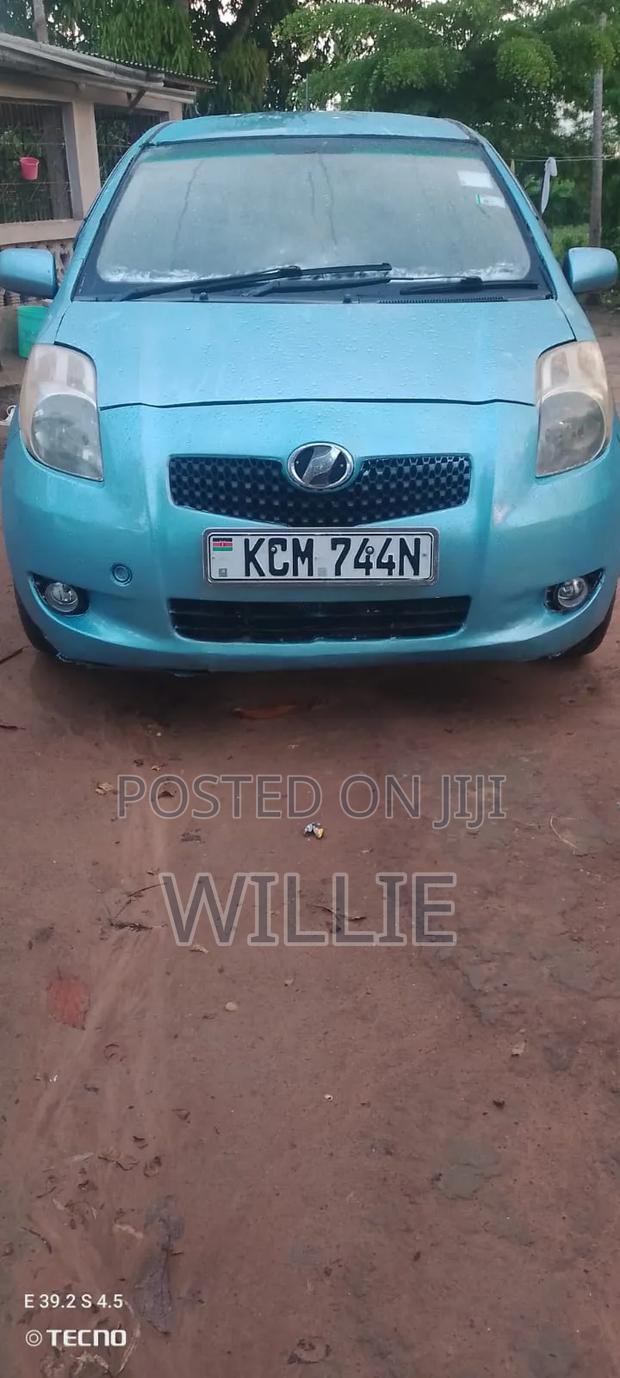 Toyota Vitz 2010 Blue