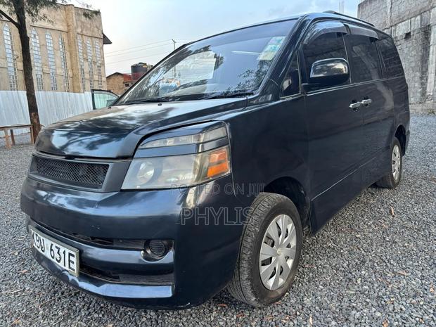 Toyota Voxy ZS 2WD 7-Seater 2007 Black