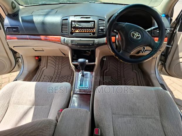 Toyota Premio 1.8 FWD 2004 Silver