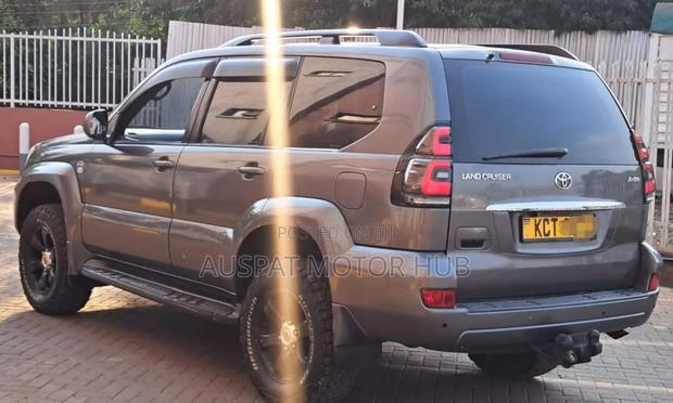 Toyota Land Cruiser Prado 3.0 D-4D 5dr 2008 Gray