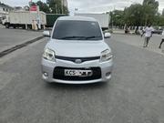 Toyota Sienta 2011 White for sale