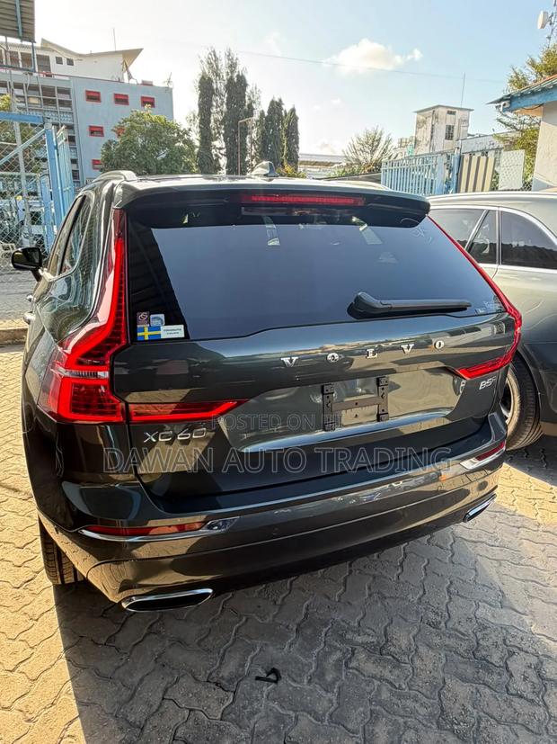 Volvo XC60 2020 Gray
