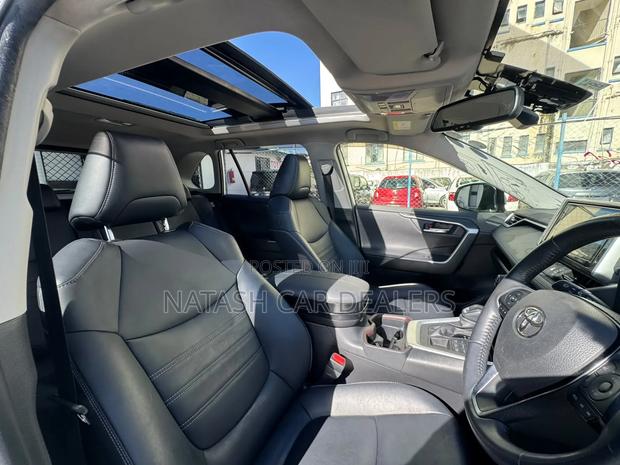Toyota RAV4 2019 White