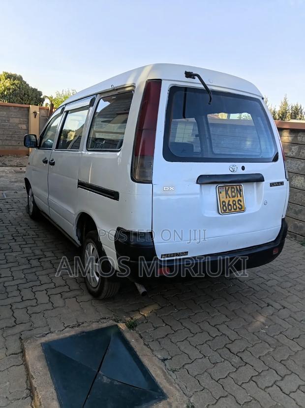 Toyota TownAce 2004 White