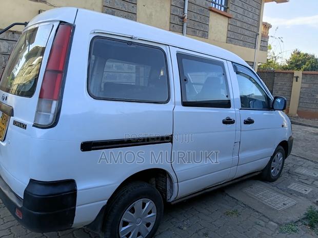 Toyota TownAce 2004 White