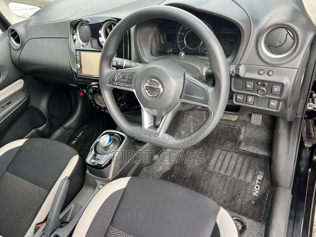Nissan Note 1.2 Hybrid 2019 Black