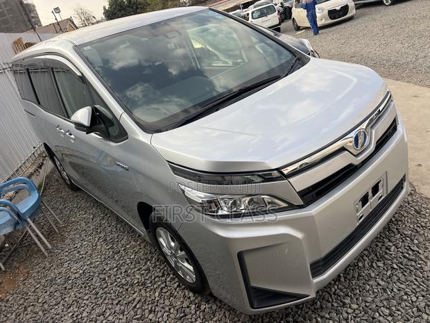 Toyota Voxy Hybrid V 2WD 7-Seater 2019 Silver