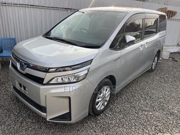 Toyota Voxy Hybrid V 2WD 7-Seater 2019 Silver