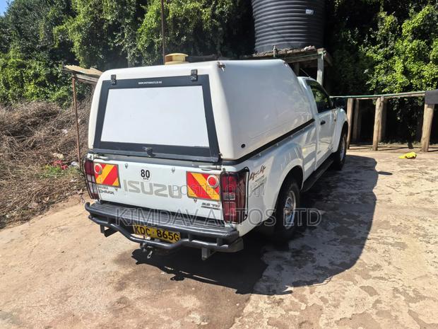 Isuzu D-MAX 2021 Off white