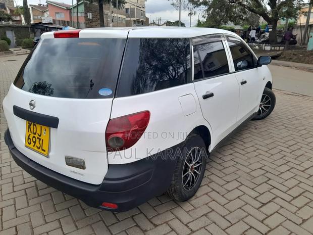 Nissan Advan 2014 White