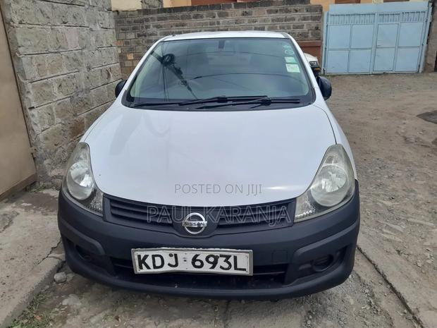 Nissan Advan 2014 White