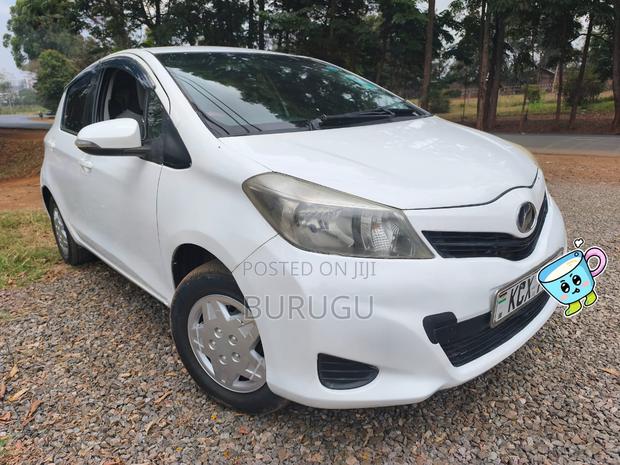 Toyota Vitz 2013 White
