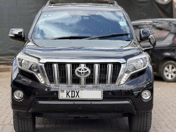 Toyota Land Cruiser 2016 Black