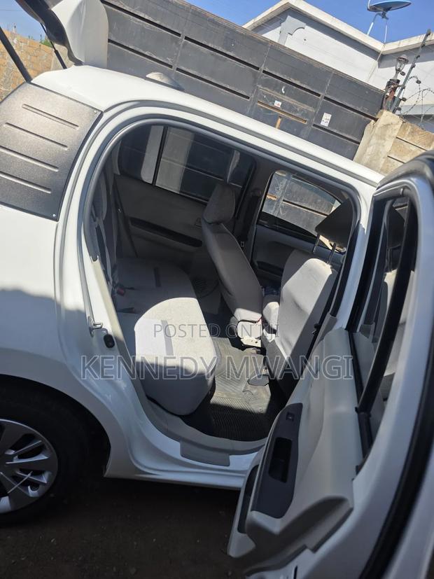 Toyota Passo 2019 White