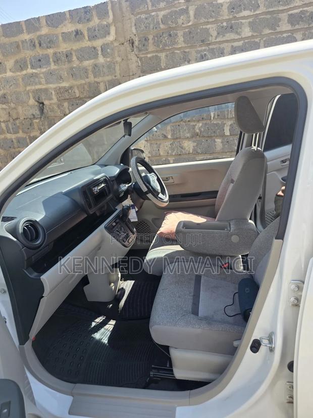 Toyota Passo 2019 White