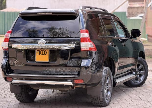 Toyota Land Cruiser 2016 Black