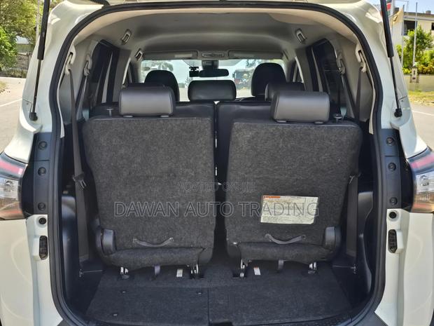 Toyota Sienta 2018 White