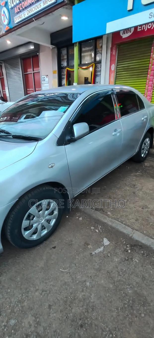 Toyota Axio 2010 Silver