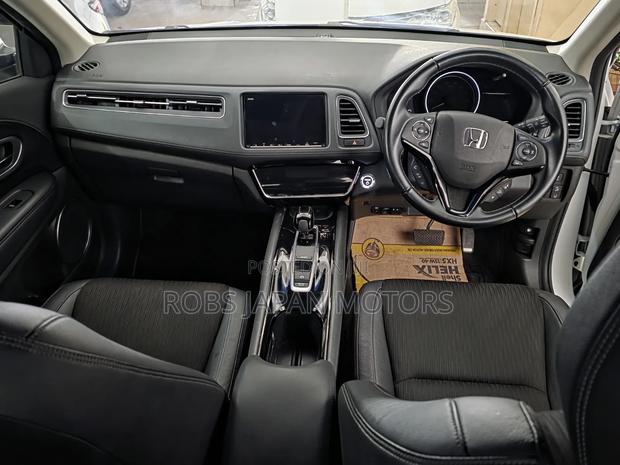 Honda Vezel 1.5 Hybrid 2WD 2019 Pearl