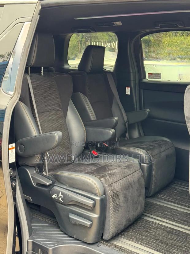 Toyota Alphard 2.5 Petrol AWD 2019 Black