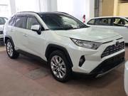 Toyota RAV4 XLE Premium AWD 2019 White for sale