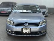 Volkswagen Passat 2013 Blue for sale
