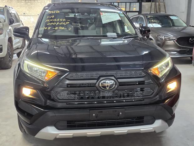 Toyota RAV4 Adventure AWD 2020 Matt Black