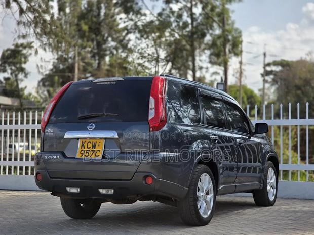 Nissan X-Trail 2.0 Petrol AWD 2013 Gray