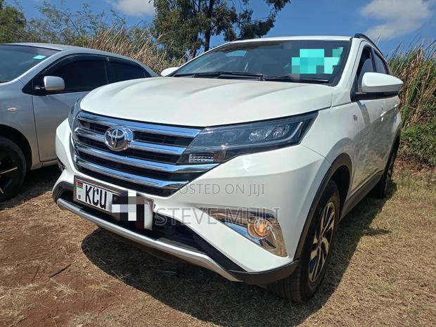 Toyota Rush 1.5 AWD 2018 White