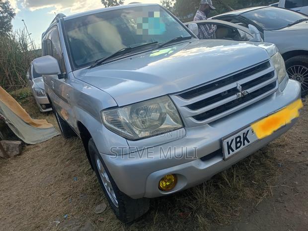Mitsubishi Pajero 2006 Silver