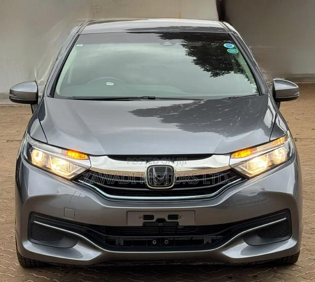 Honda Fit Shuttle 1.5 Hybrid 2WD 2019 Gray
