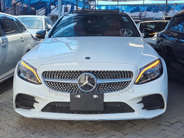 Mercedes-Benz C200 2020 White