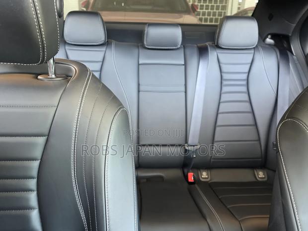 Mercedes-Benz E200 2019 Pearl