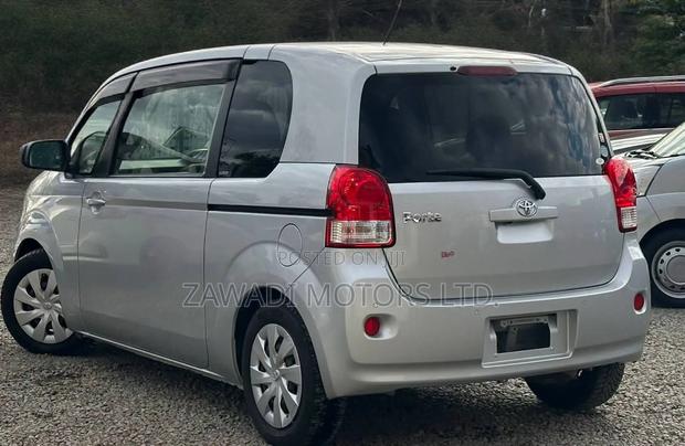 Toyota Porte 1.5 FWD 2019 Silver