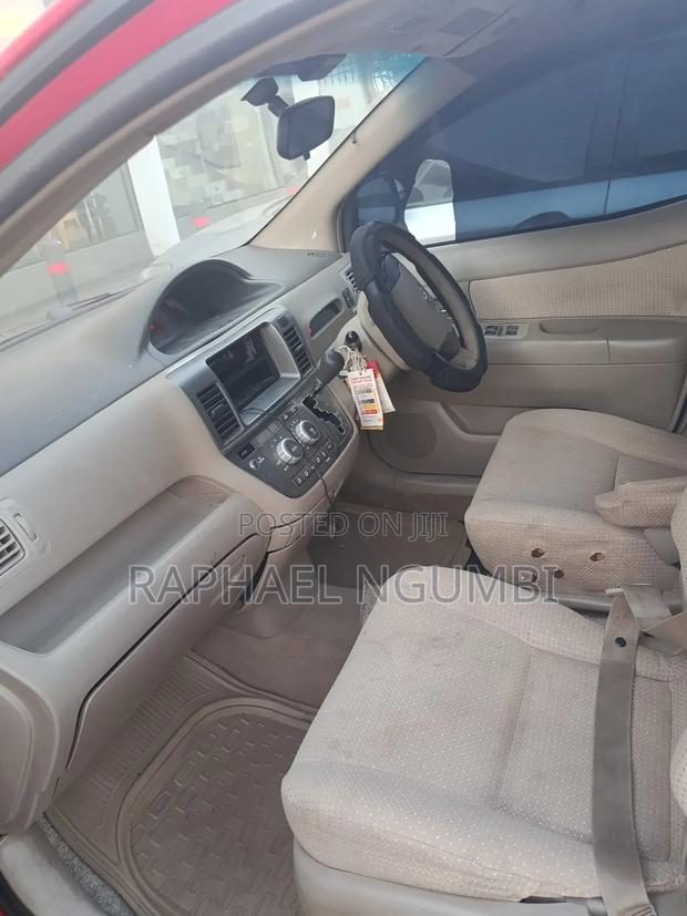 Toyota Raum 2007 Red