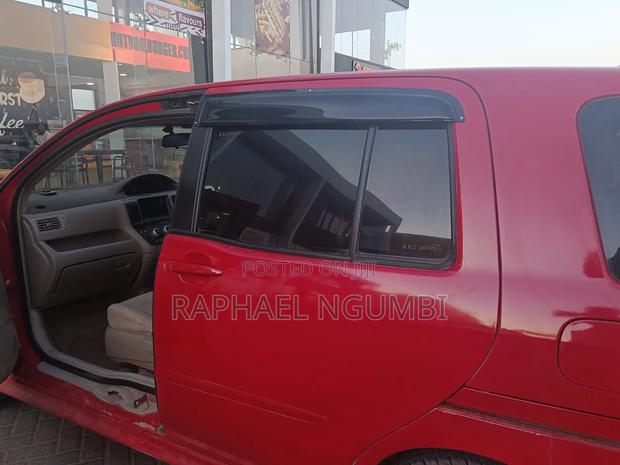 Toyota Raum 2007 Red