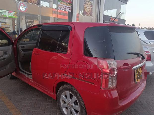 Toyota Raum 2007 Red