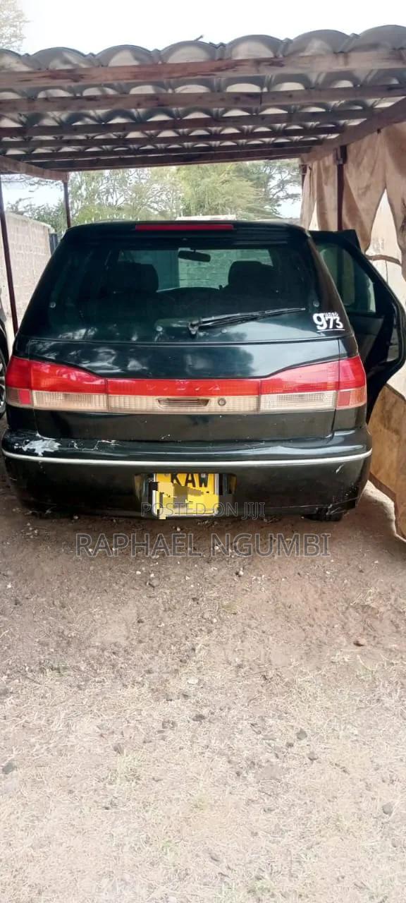 Toyota Vista 1998 Black