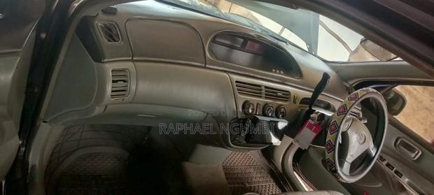 Toyota Vista 1998 Black