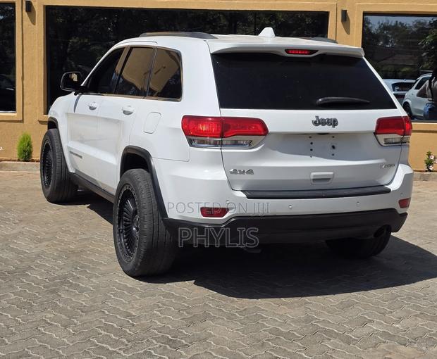 Jeep Grand Cherokee 2015 White