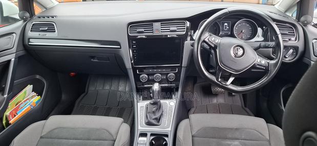 Volkswagen Golf 2017 White