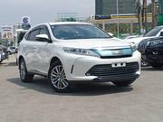 Toyota Harrier 2019 White for sale