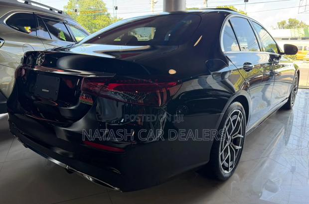 Mercedes-Benz E200 2020 Black
