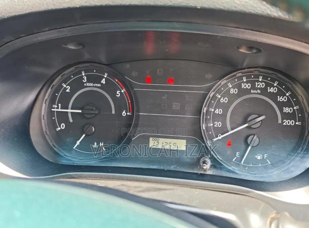 Toyota Hilux 2017 Silver