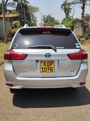 Toyota Corolla Fielder 1.5 Hybrid FWD 2016 Silver for sale