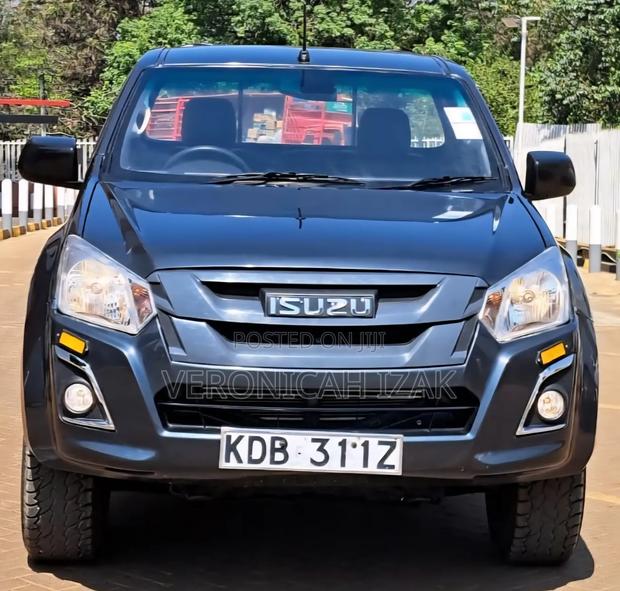 Isuzu D-MAX 2021 Black