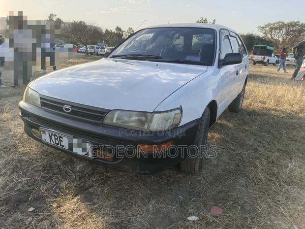Toyota Corolla 2003 White