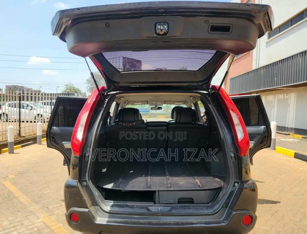 Nissan X-Trail 2010 Black