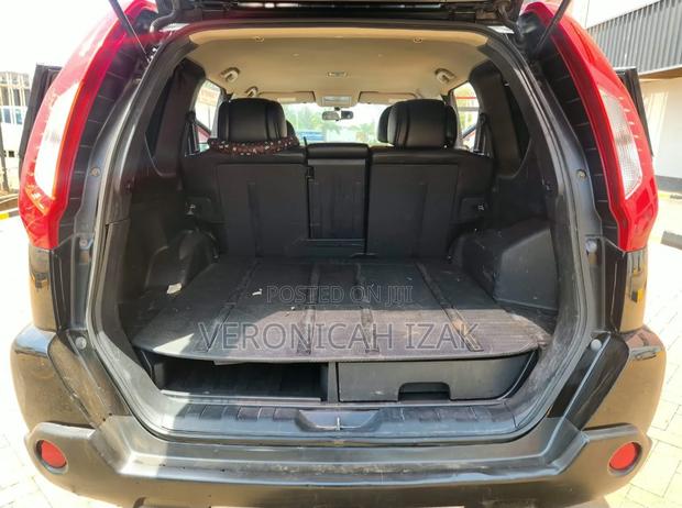 Nissan X-Trail 2010 Black