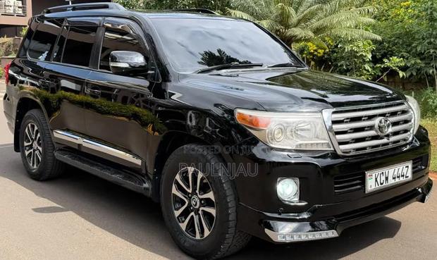 Toyota Land Cruiser Prado 2012